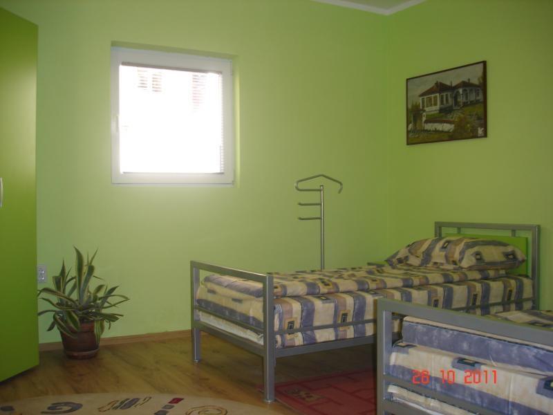 Prodajem-hostel