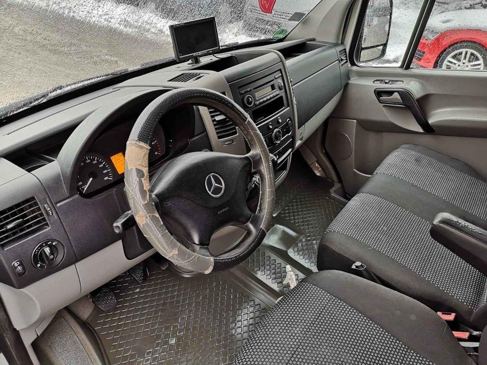 Mercedes-Sprinter-311CDi-8--1