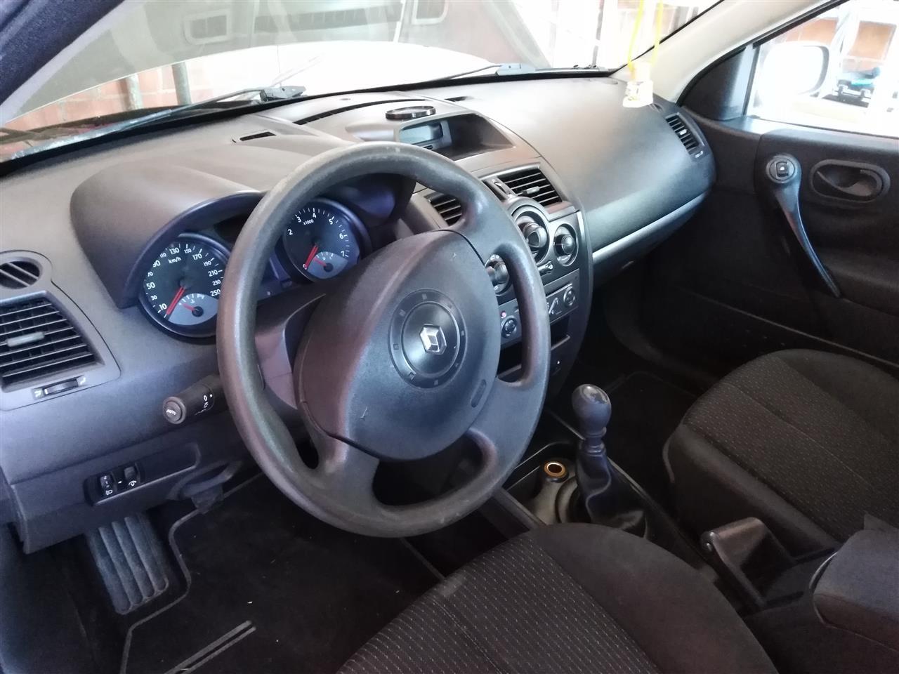 Air-bag-table-renault-megane-2