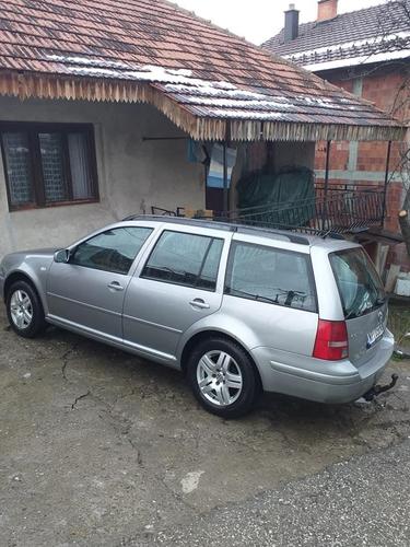 GOLF IV