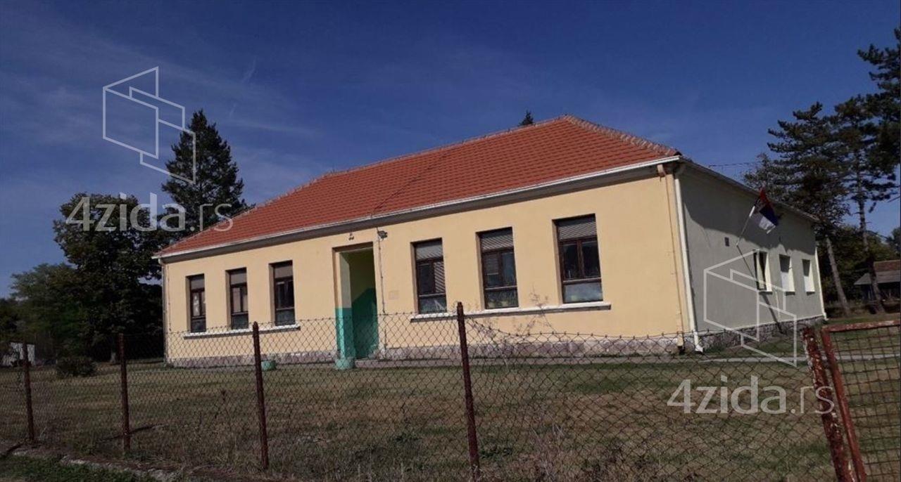Prodajem-plac-u-CENTRU-Mrsaca-Kraljevo