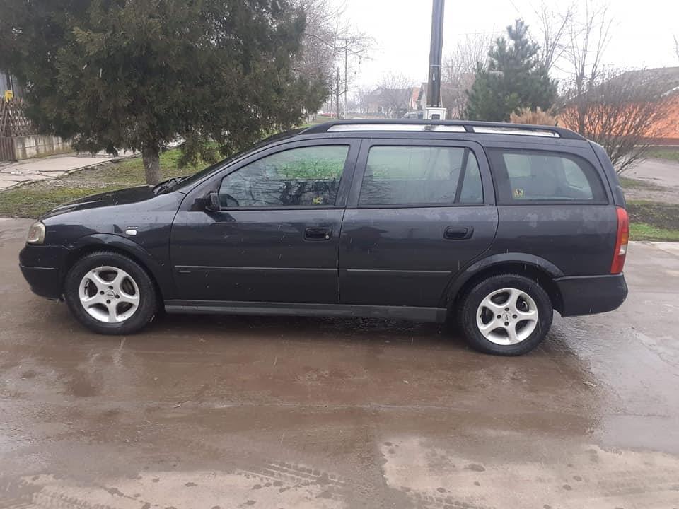 Opel-Astra