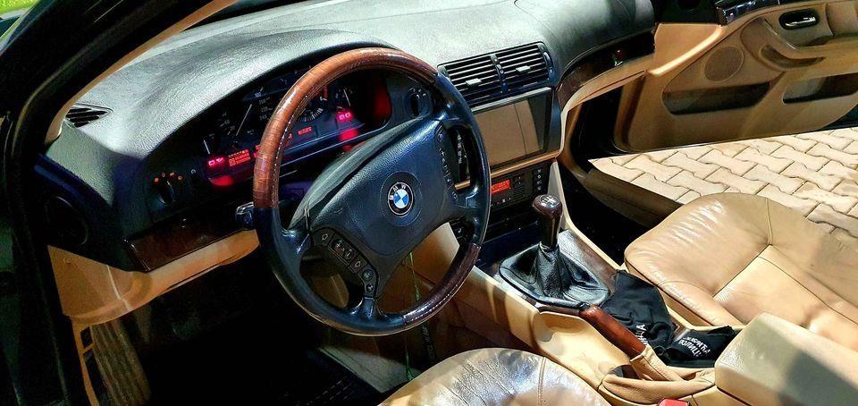 BMW-525D