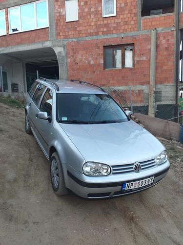 GOLF 4  2002god  101ps