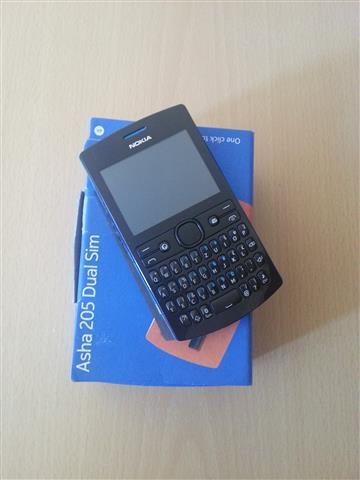 Nokia Asha 205 dual sim - sim free