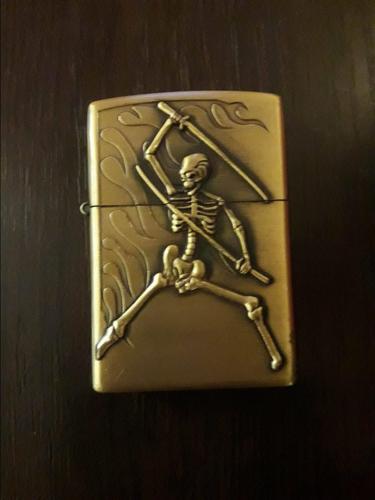 Zippo upaljac + Poklon 