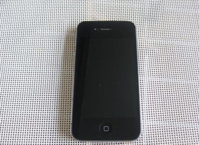 Apple iPhone 4S 64GB