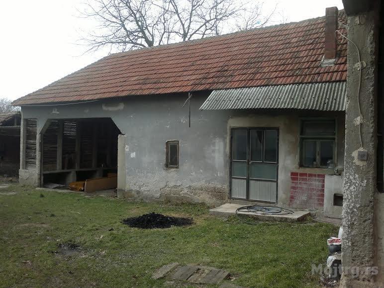 Kuca Sa Domacinstvom Aleksandrovo Nis