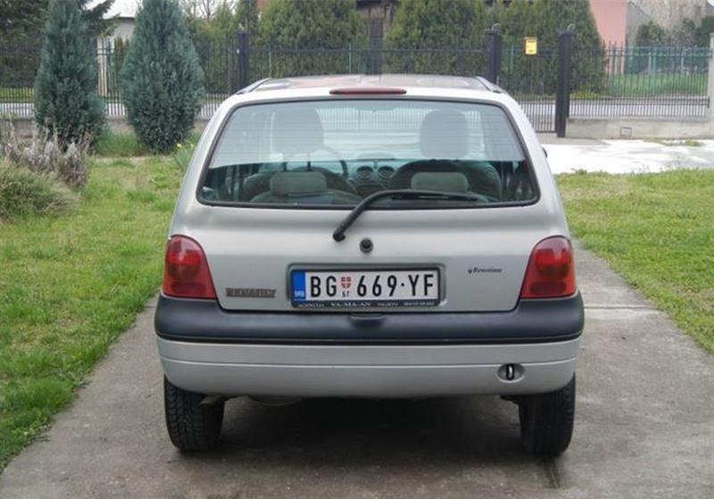 Renault-Twingo--02