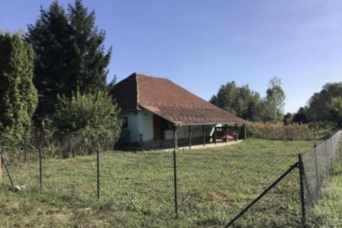 Kompletna kuca u blizini Topole
