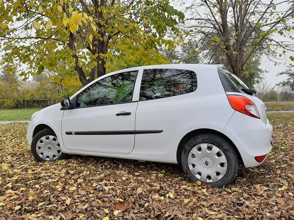 Renault-Clio-1-5-DCI