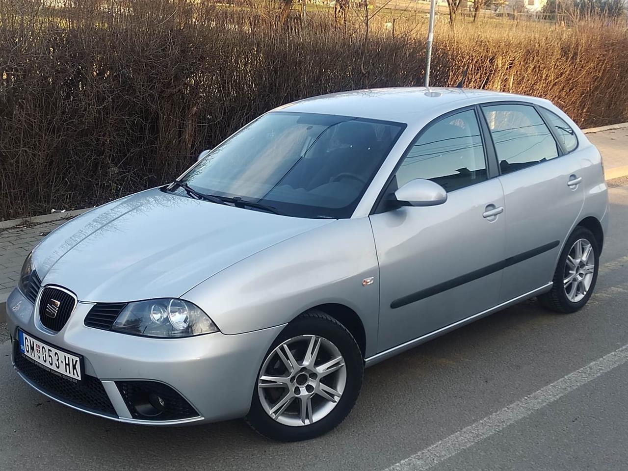 Prodajem-automobil