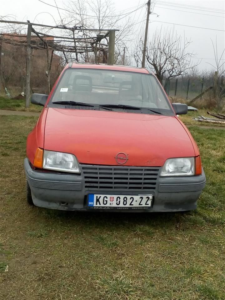 Opel-Kadett-Suza