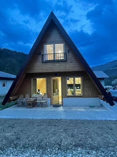 Rustic Ella Cabins
