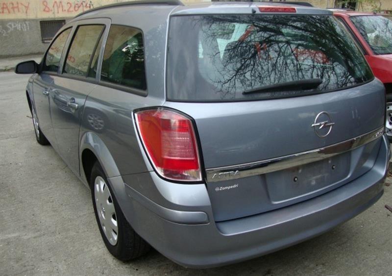 Opel-Astra-H-1-7-cdti--05