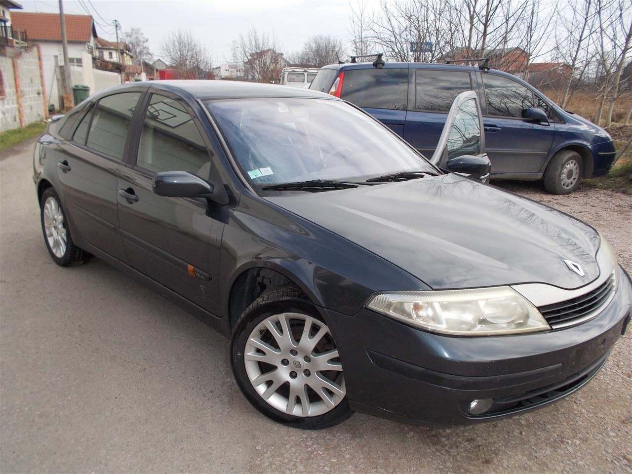 Renault-Laguna-1-9dci--02