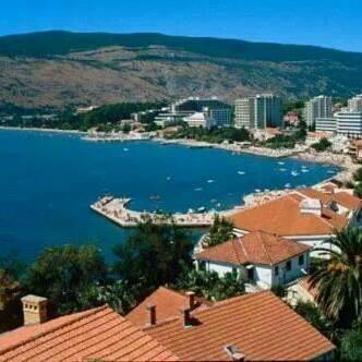 Izdajem-lux-stan-apartman-u-Herceg-Novom