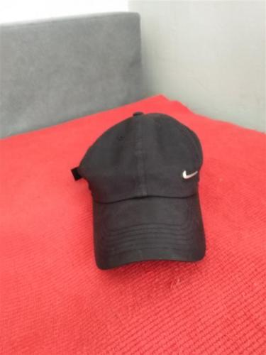 Nike kačket