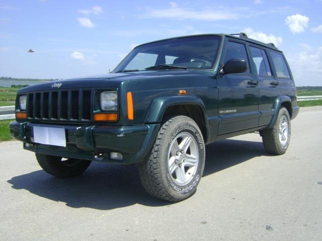Jeep-Cherokee--Classic-4-0---01