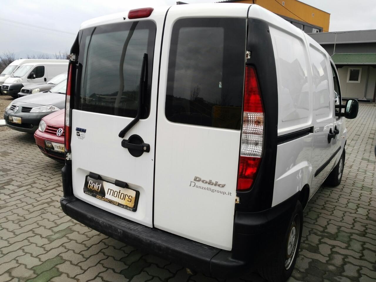-Fiat-Doblo-1-9-D--01
