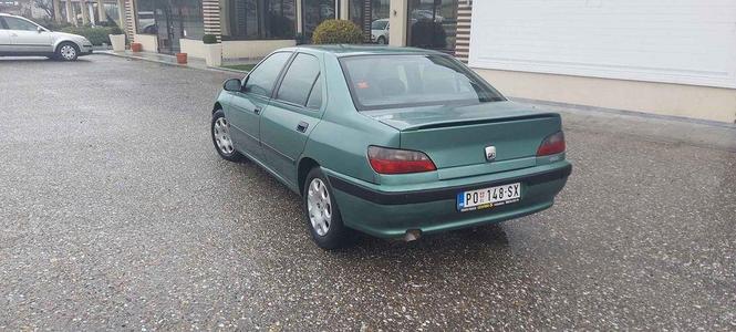 Pezo 406
