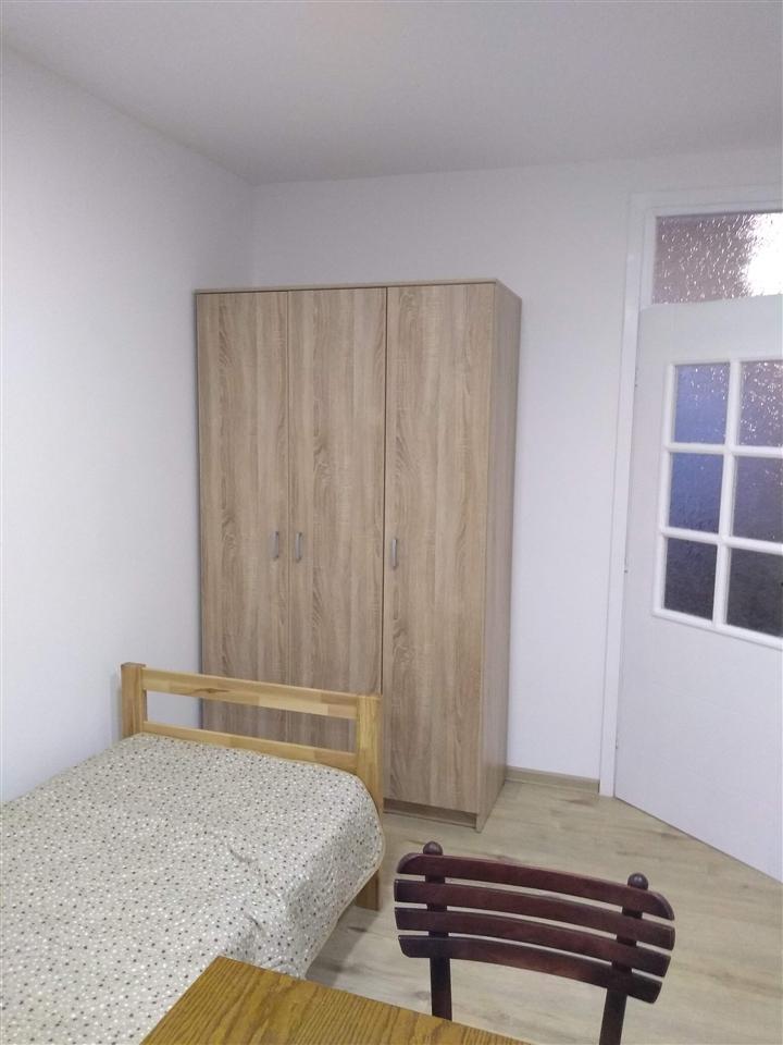 Iznajmljujem-garsonjeru-25m2