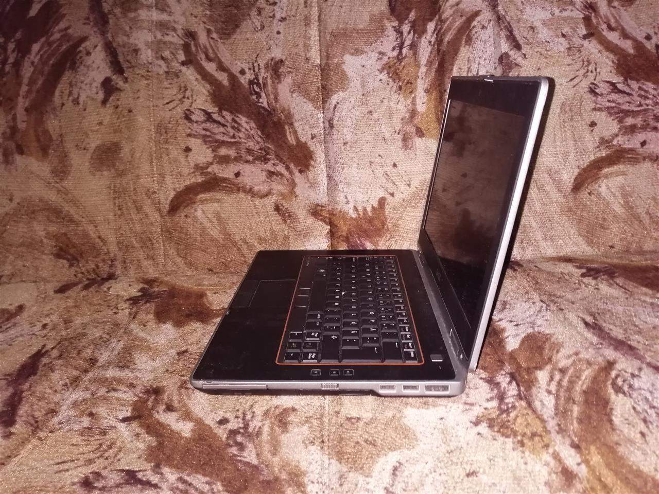 laptop-DELL