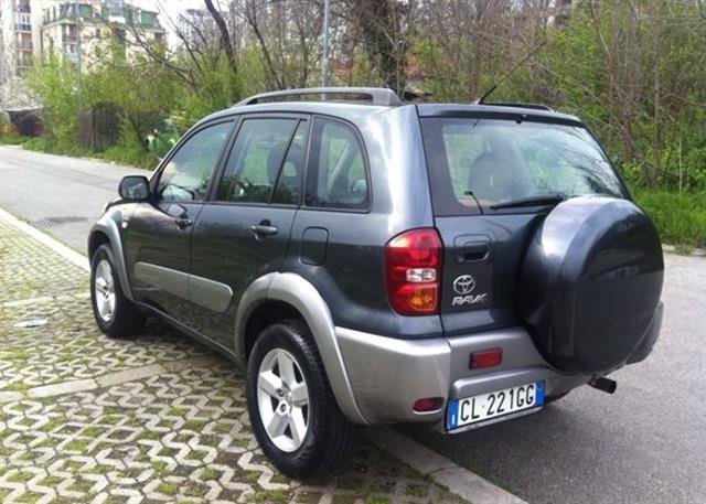 Toyota-RAV-4-d4d--04