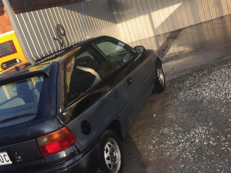 Opel-Astra-f
