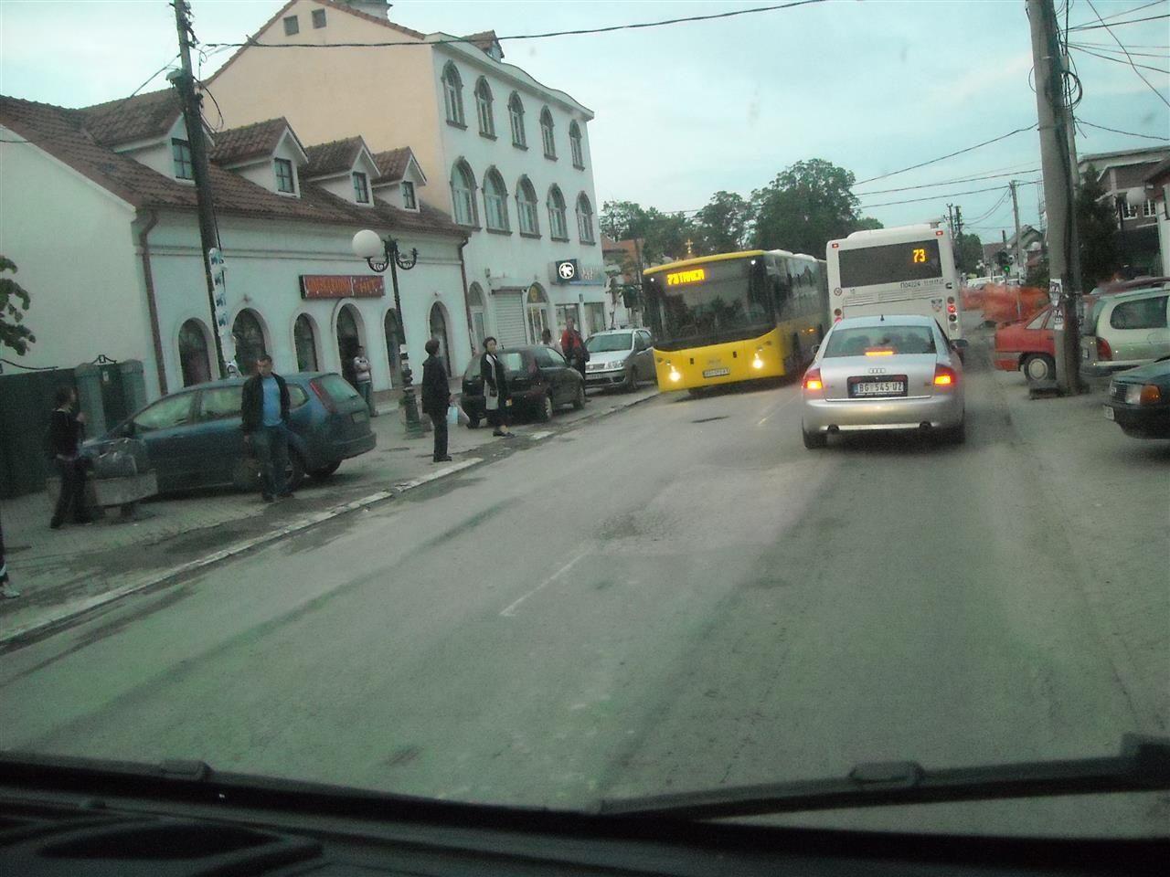 Plac-u-Batajnici-6-ari-sa-temeljom
