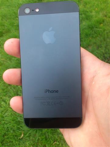 Iphone-5-16gb-crni-IOS-7
