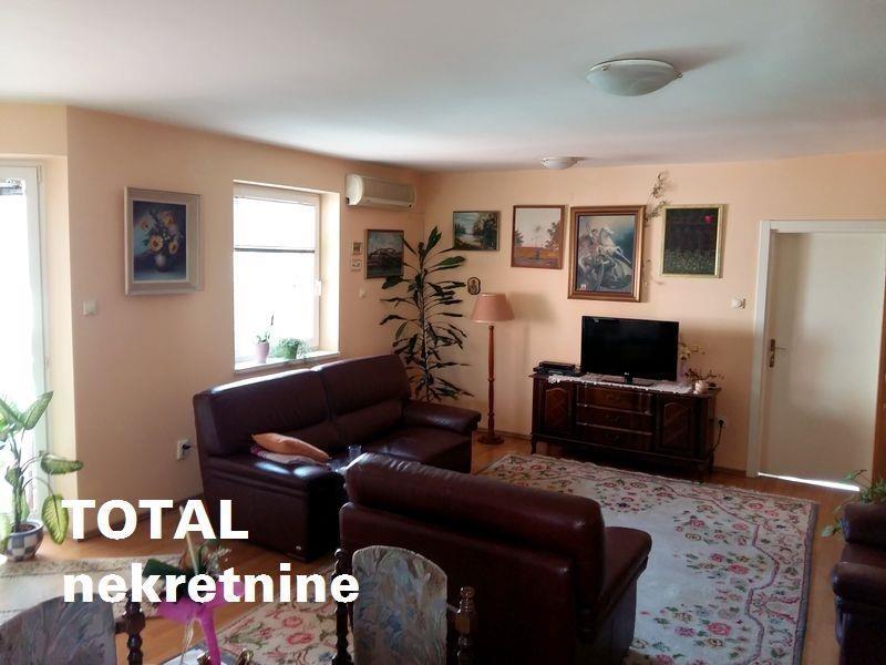 UKNJIŽEN-četvoroiposoban-duplex-