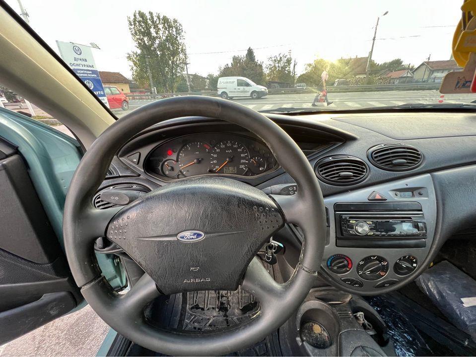 Ford-Focus-tddi-2001