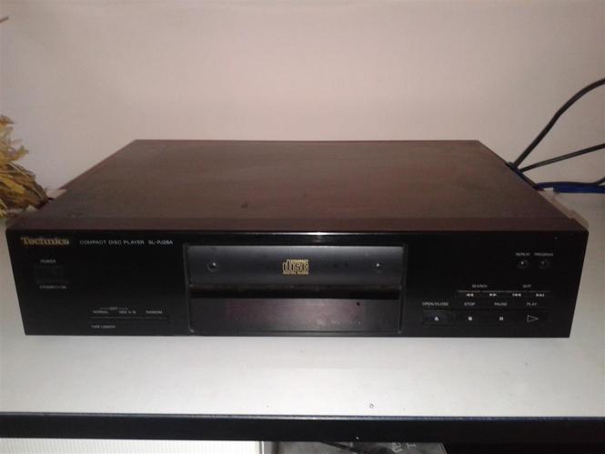 TEHNICS SL- PJ28A cd plejer