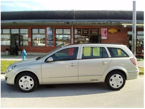 Opel-Astra-H-SW--06