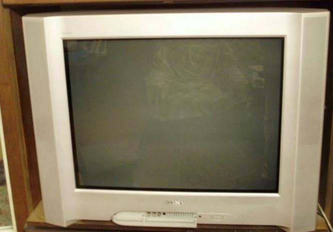 Sony wega trinitron 72cm
