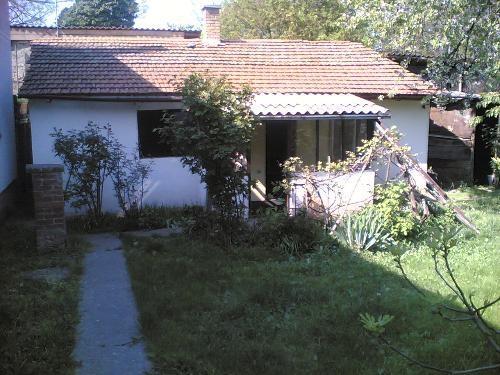 Izdaje se kuca 45m2 u Vozdovcu