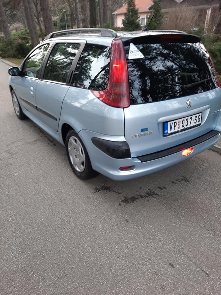 Peugeot-206-sw