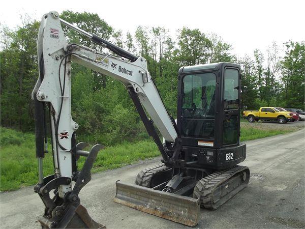 Bobcat-E32