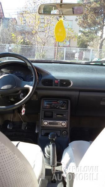 Mazda-121