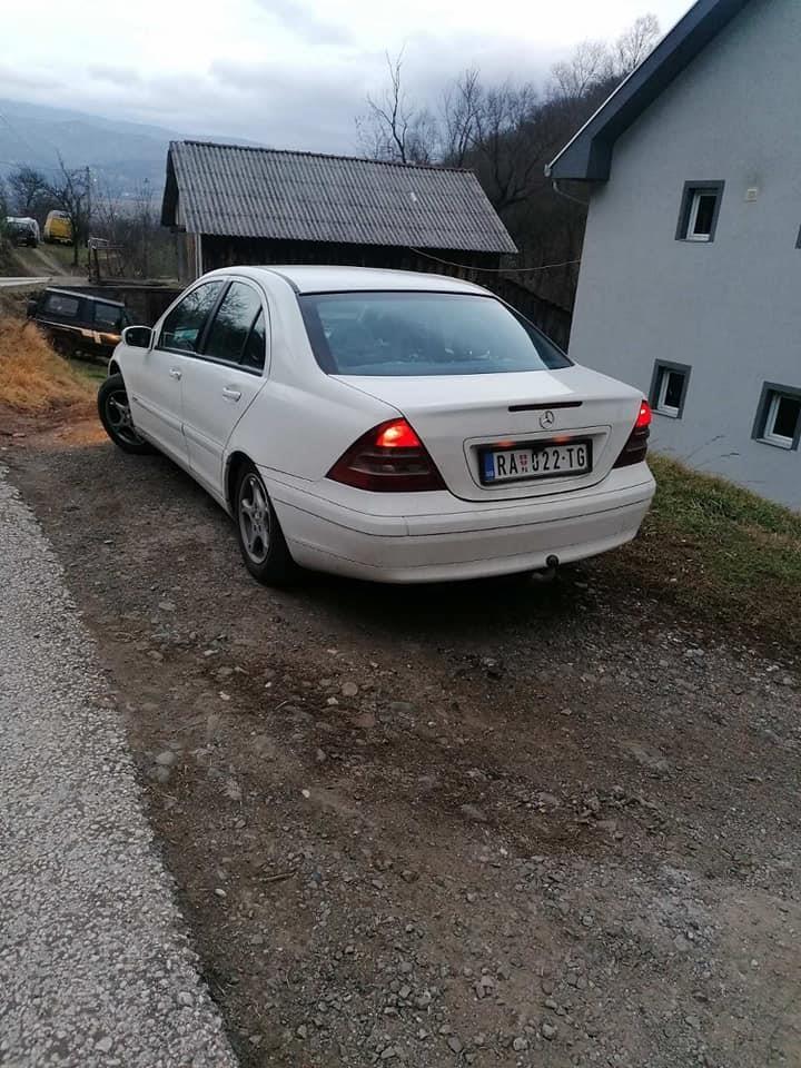Mercedes-C-200