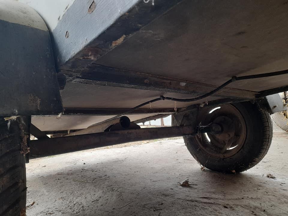 Auto-prikolica
