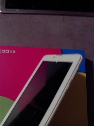 Mobilni-telefon-i-tablet-PC-