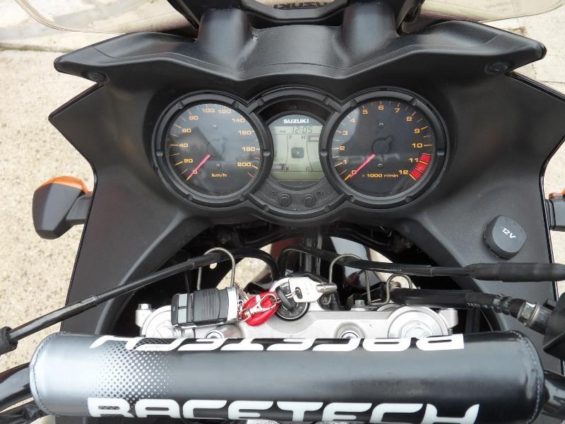 Suzuki-DL-650-V-Strom--04