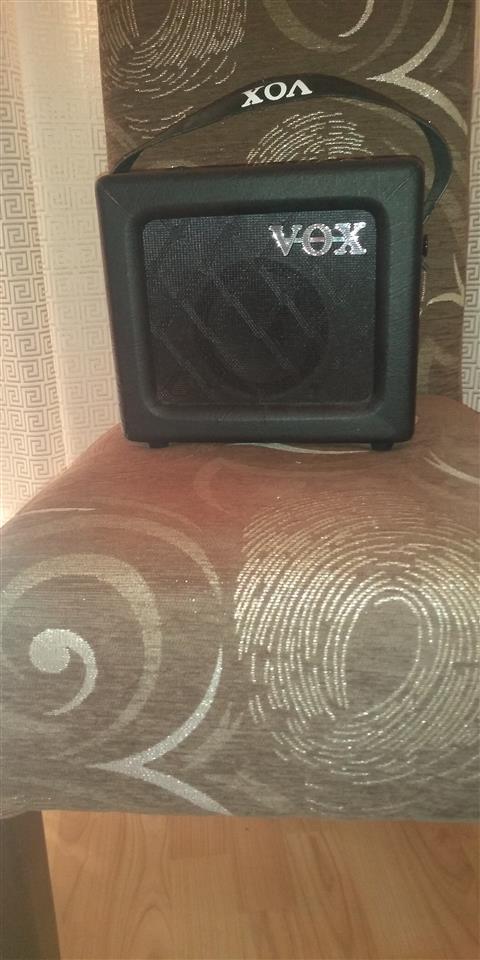 Eclipse-Les-Paul+VOX-mini-2-g2