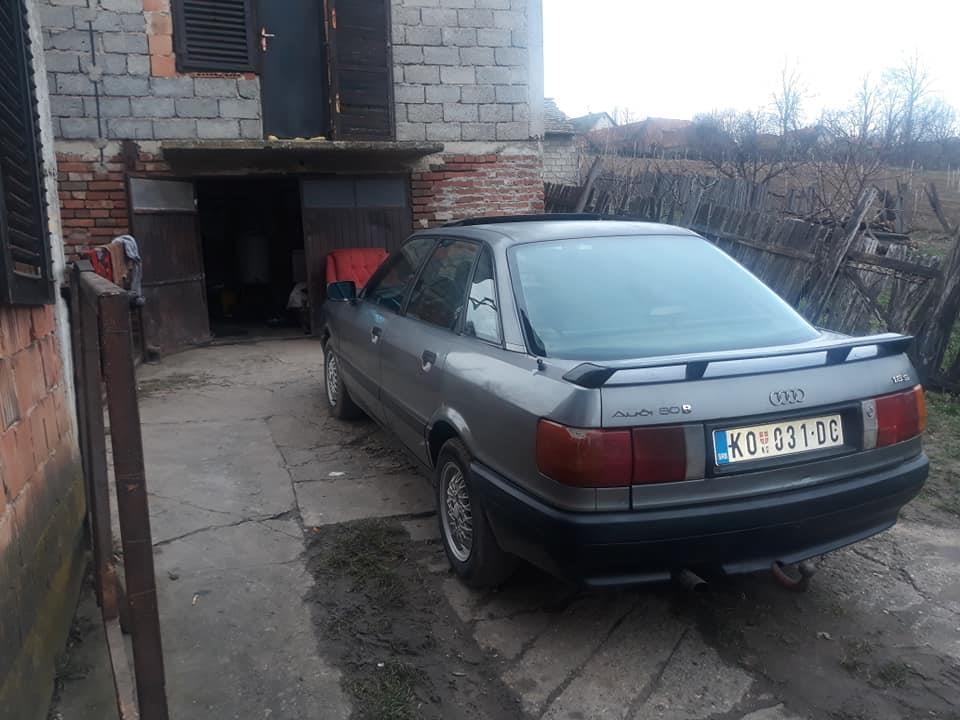 Audi-80