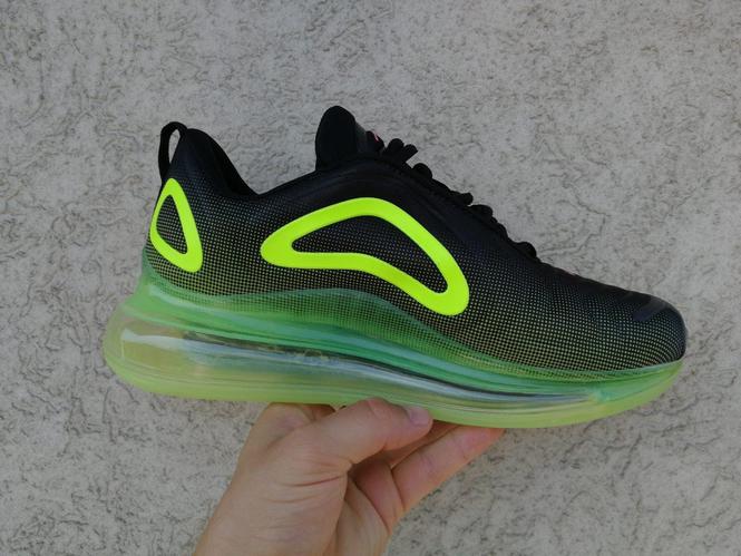 Nike Air Max 720