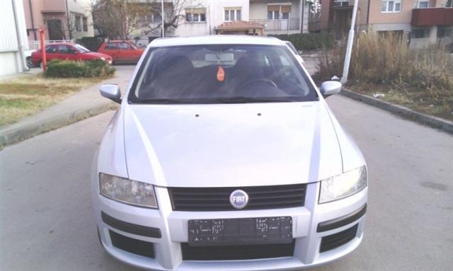 Fiat-Stilo-1-6-klimatronik--02