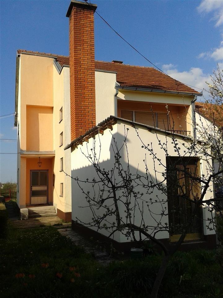 Kuća-120m2--u-strogom-centru-Bogatića