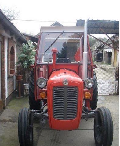 Traktor-IMT-539